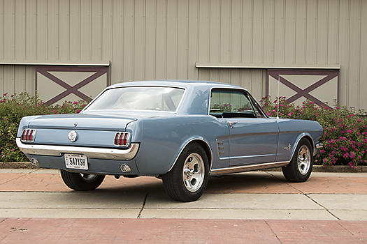 Kristi O'shea's 1967 Mustang rear 3/4